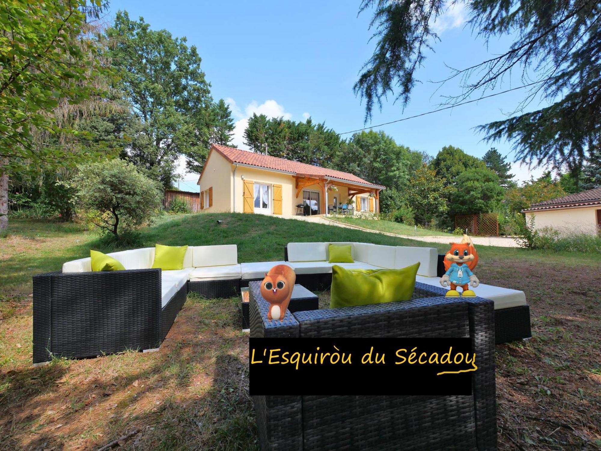 L'Esquirou Du Secadou Villa Castels Exterior photo